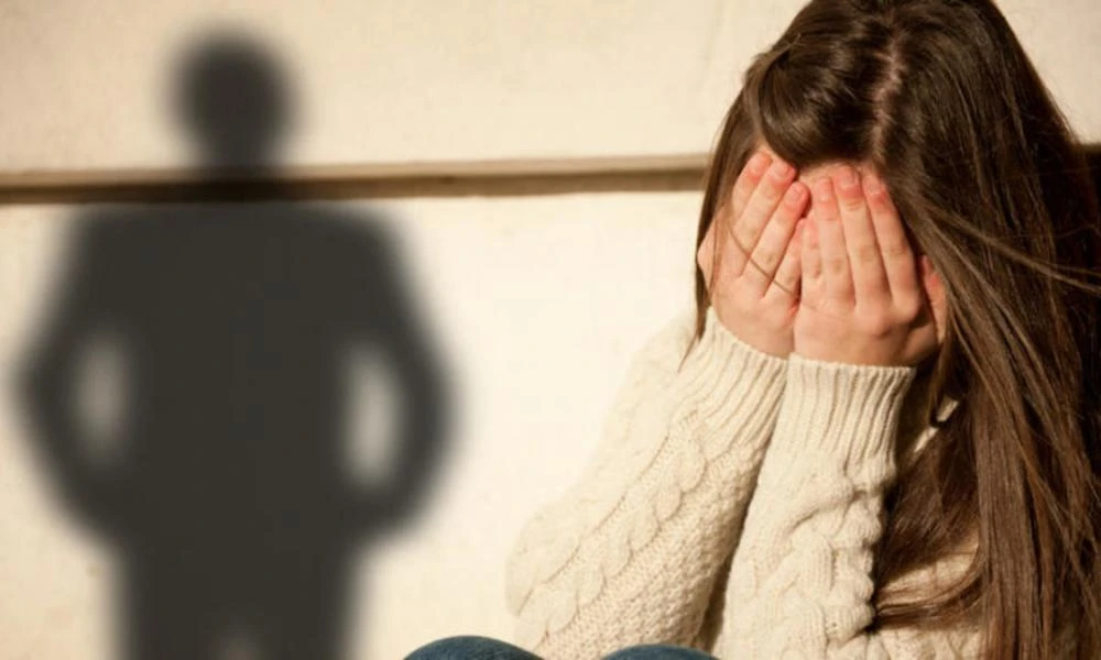 Σοκ στο Ηράκλειο: 14χρονη έκανε απόπειρα αυτοκτονίας πίνοντας χλωρίνη